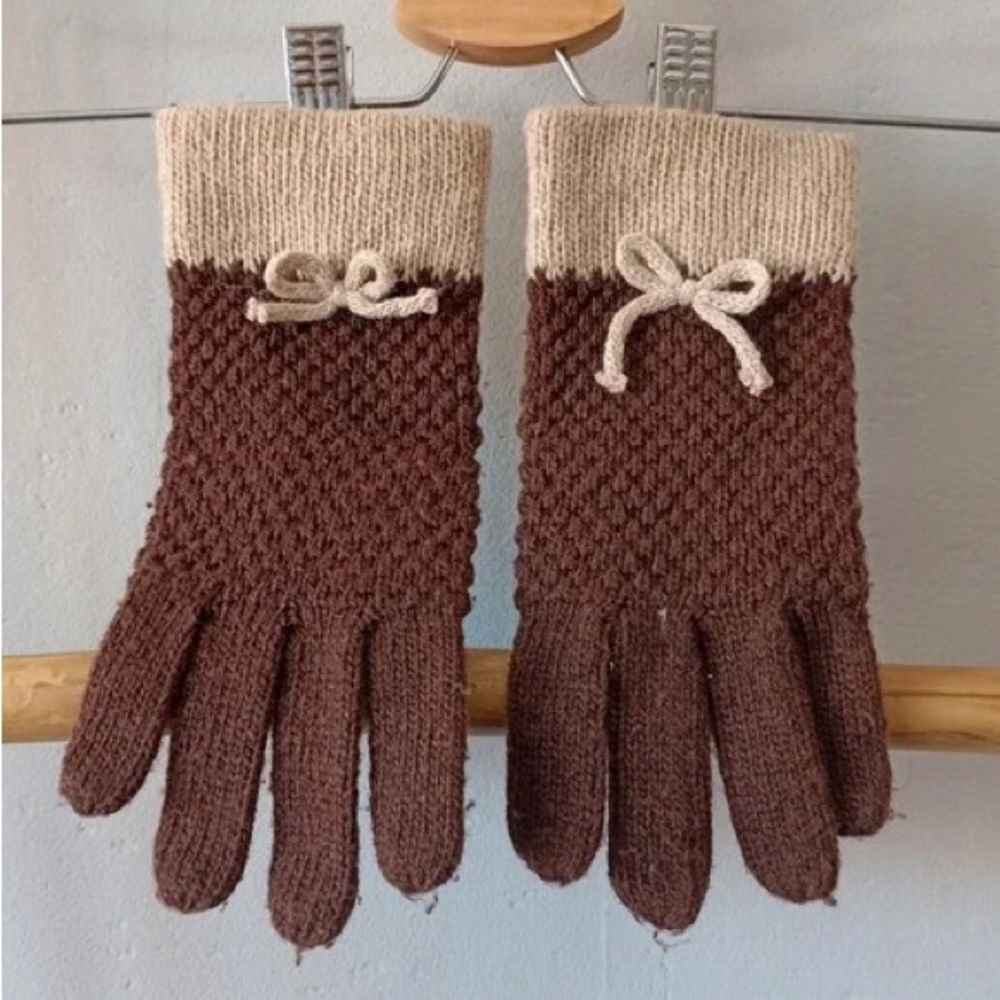 Brown and Cream Knit Gloves